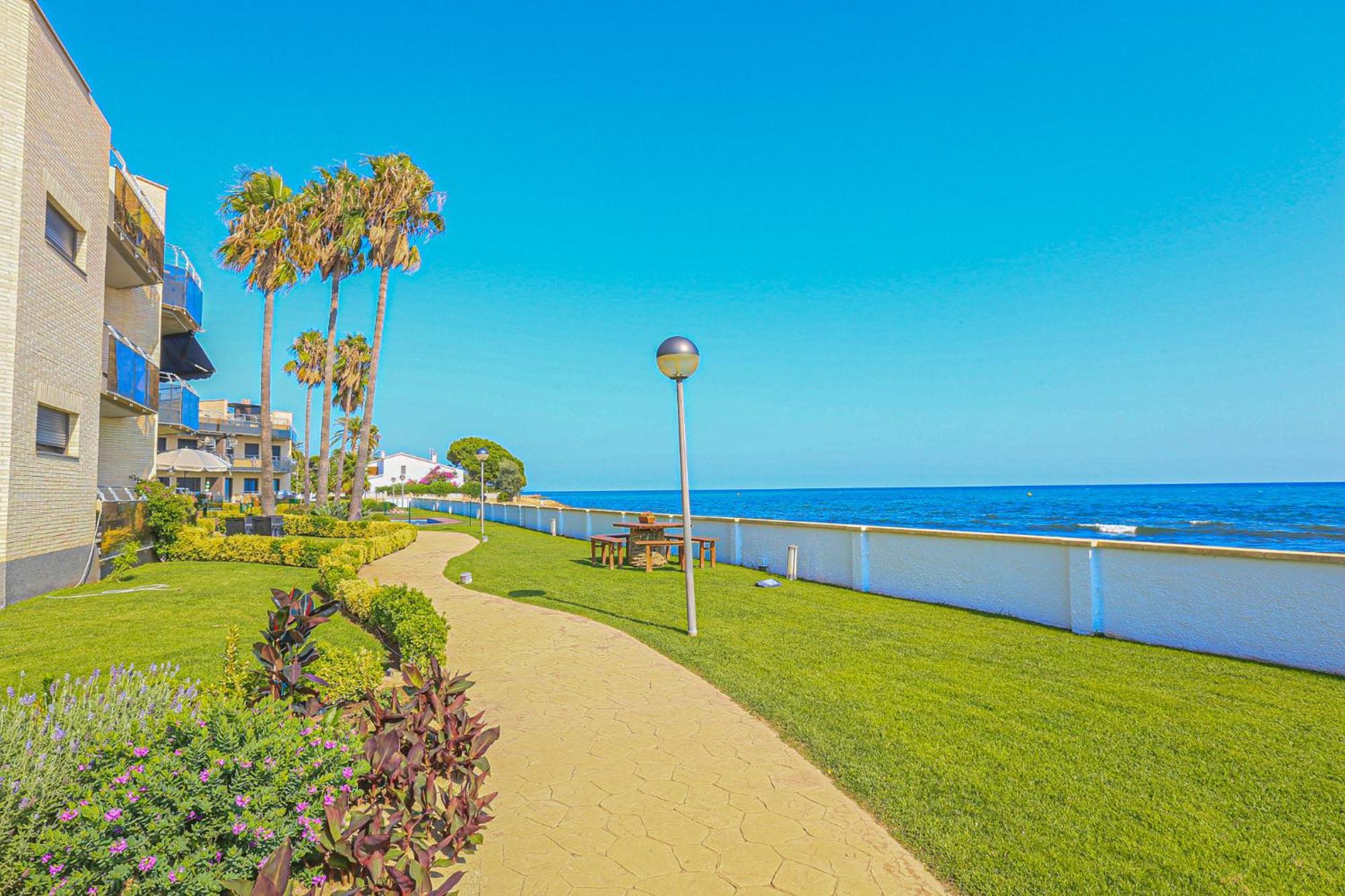 Di Mare Litoral Costa Dorada - Only Families Apartment Mont-roig del Camp Luaran gambar
