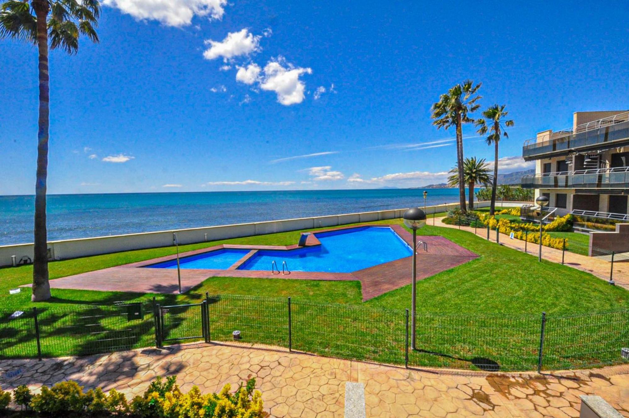 Di Mare Litoral Costa Dorada - Only Families Apartment Mont-roig del Camp Luaran gambar